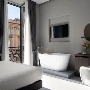 Guest house The Grey ***